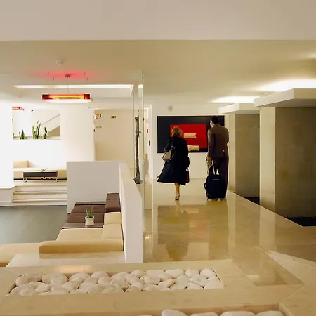 Jeronimos 8 Hotel 4*