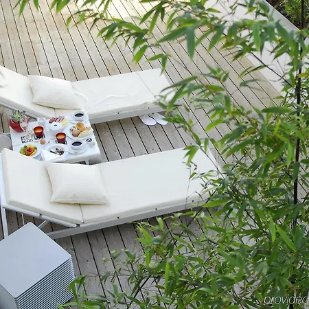 Jeronimos 8 Hotel 4*