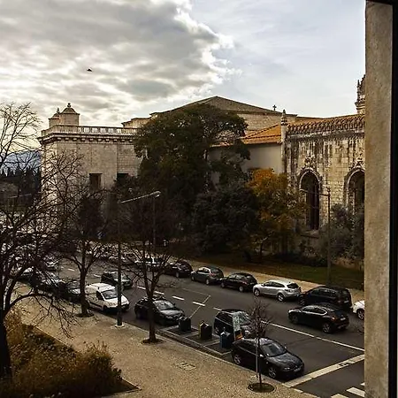 Jeronimos 8 Отель