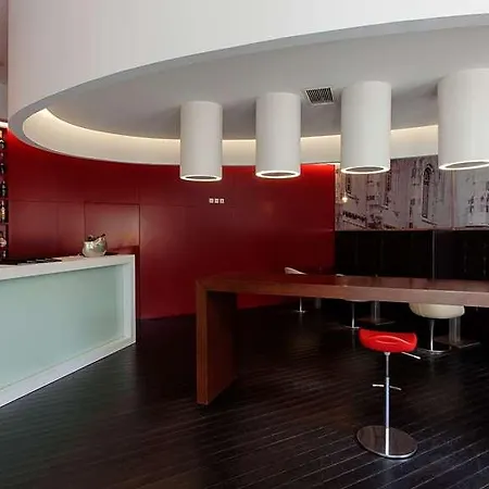 Отель Jeronimos 8