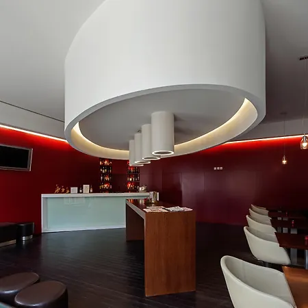 Jeronimos 8 Szálloda