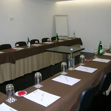 Jeronimos 8 Szálloda