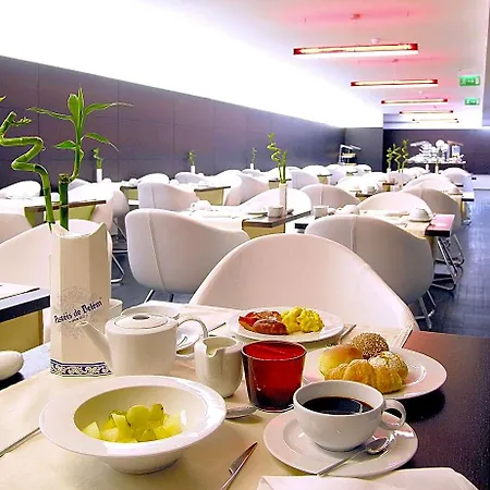 Jeronimos 8 Hotell 4*