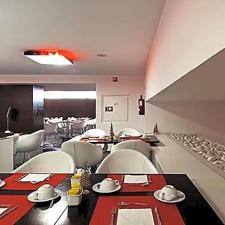 Jeronimos 8 Hotell