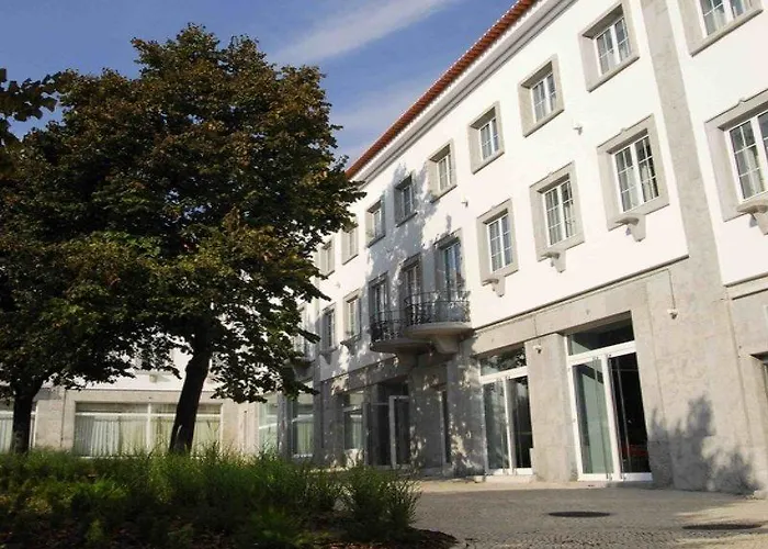 热罗尼姆斯8号酒店