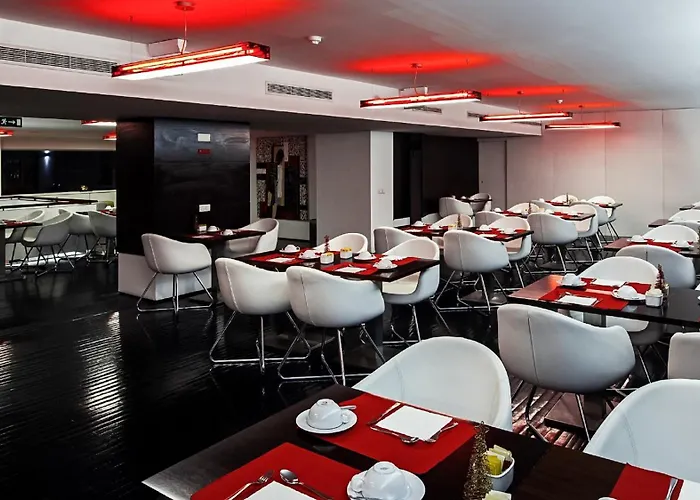 热罗尼姆斯8号酒店 酒店 4*