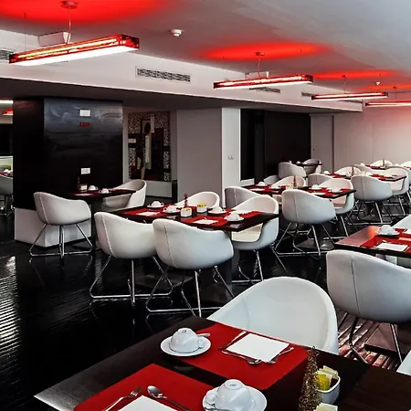 Jeronimos 8 Hotel 4*