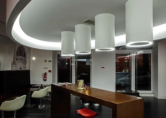 Hotell Jeronimos 8 4*