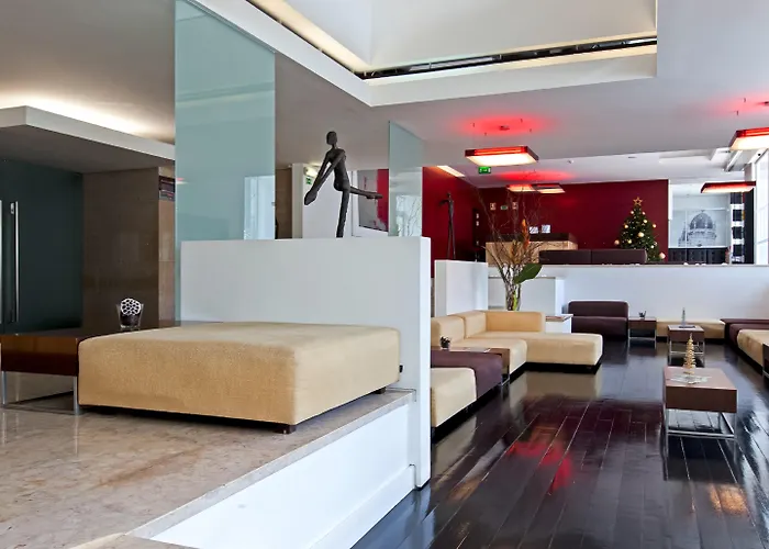 Jeronimos 8 Hotell 4*